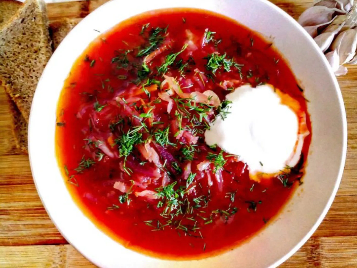 Borscht with smetana, dill, and rye bread